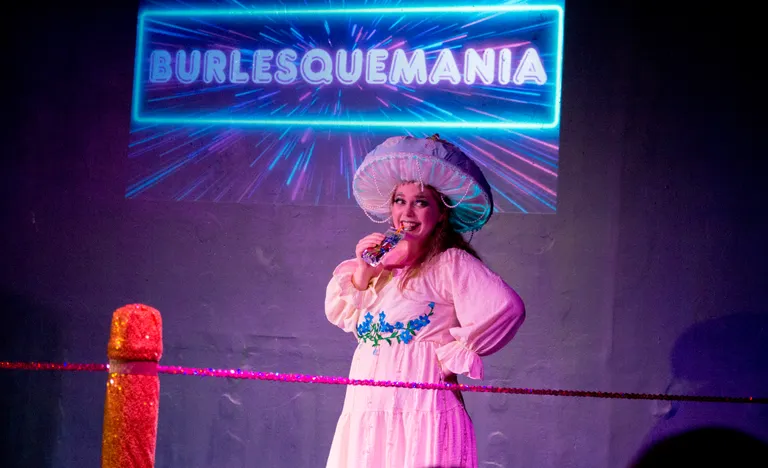 Blondie Sprinkles performing Mushroom Burlesquemania